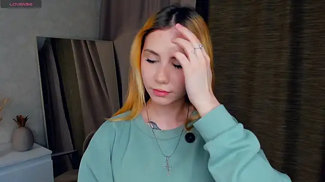  LilyMaiorano chat room