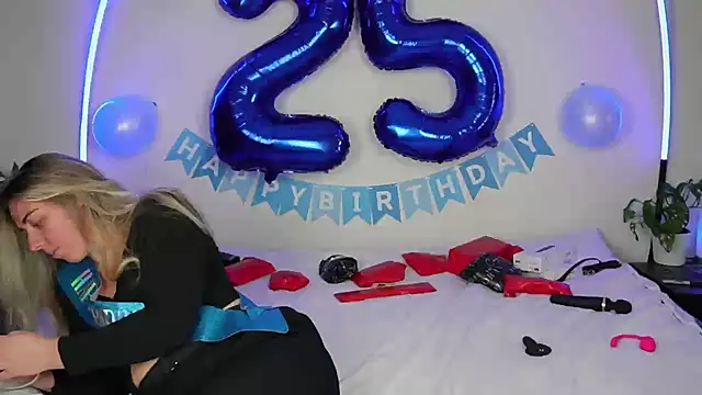 lulu_berkeley (F young) - giftttt