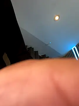 Webcam Model (Tyla_Ks)  is live.Free join now!