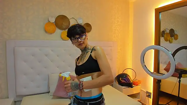 b3k_afrodict - B3k_afrodict's free webcam - UK Sex Cams