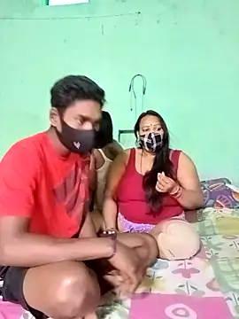  LoveOnStream chat room