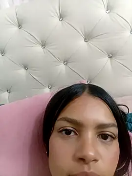 Webcam Model (MeganHillss)  is live.Free join now!