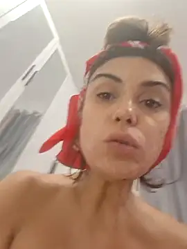 Webcam Model (Your_Desires07)  is live.Free join now!