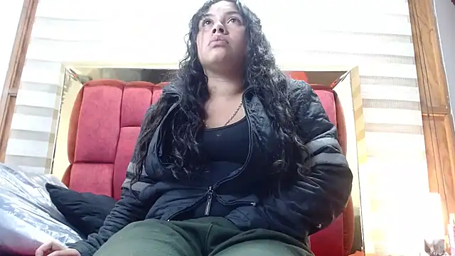 lola_warner webcam stripchat model stream image