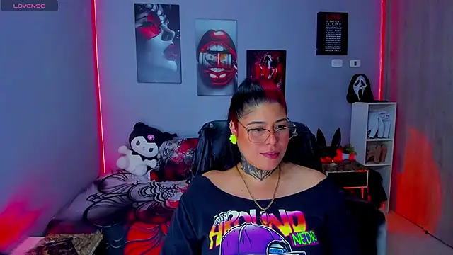 Veronika_metal webcam stripchat model stream image