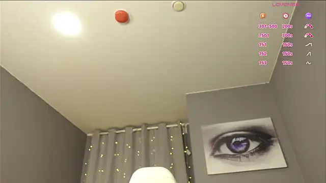 megany (F young) - Fingering pussy ;)