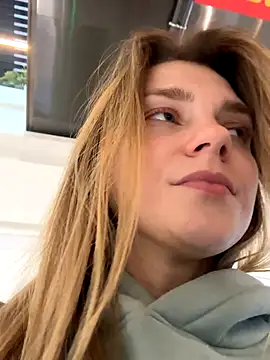 Webcam Model (ValenciaShock)  is live.Free join now!