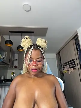 sweet-jade (F young) - I get naked and oil my body