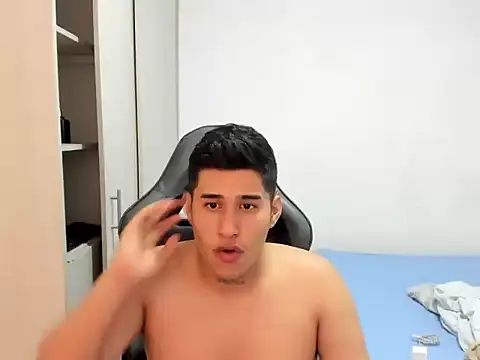 jhony_dickm - Jhony_dickm's free webcam - UK Sex Cams