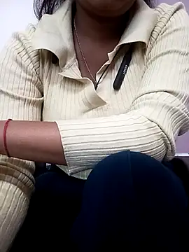 Webcam Model (Rekha_89)  is live.Free join now!