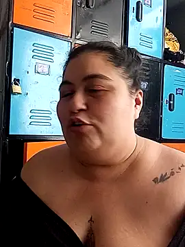 Webcam Model (curvy_diva_)  is live.Free join now!