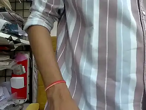 cute_modell (M young) - Naked cum show..pvt open