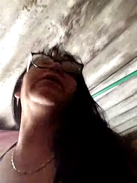 Webcam Model (clarita_01)  is live.Free join now!