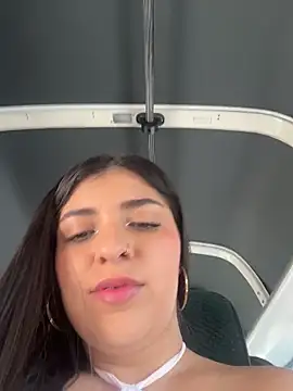 Webcam Model (Isaa-Sweet)  is live.Free join now!