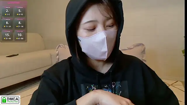 SUZU_ Live Webcam on Stripchat