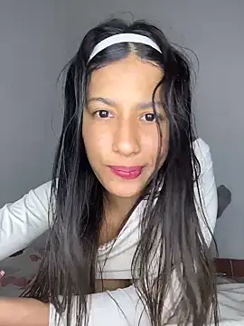 Webcam Model (Valentinabaker)  is live.Free join now!