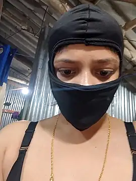 Webcam Model (roshniparveen5655)  is live.Free join now!