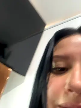 Webcam Model (lucy_grey25)  is live.Free join now!