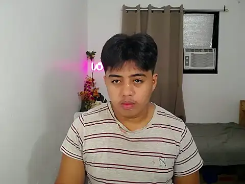 Hugecock2hundle_intown