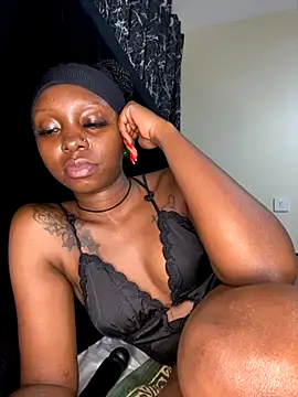 Webcam Model (Sexy_barb2)  is live.Free join now!