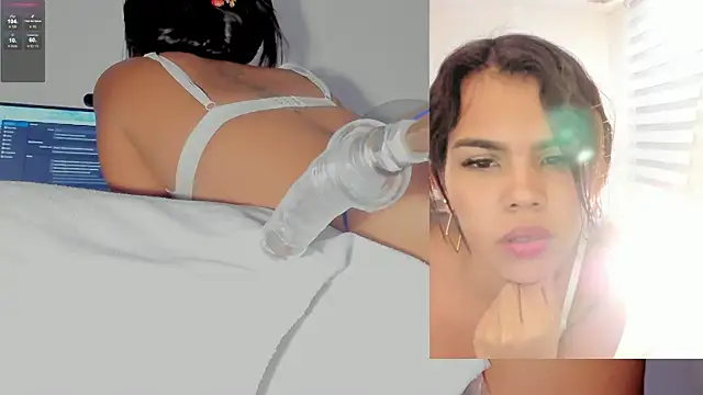 rosy_emely - Rosy_Emely's free webcam - UK Sex Cams