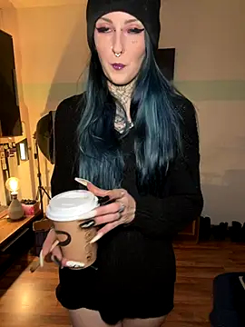 Webcam Model (Miiaaa-)  is live.Free join now!