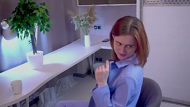 ZellaKulik webcam stripchat model stream image