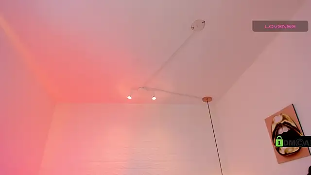 julieta_miller01 live cam screenshot female from Colombia on CamHD – HD Live Webcams & Adult Chat