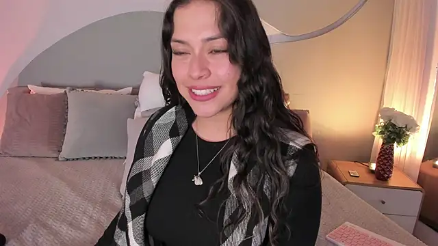 nicolle_w (F young) - cum in my mouth