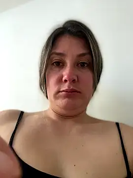 Webcam Model (Abby-LS)  is live.Free join now!