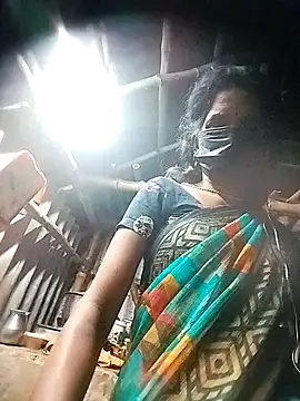 Webcam Model (Tamilauntyhot)  is live.Free join now!