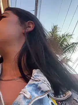 nathaly_12 - Nathaly_12's free webcam - UK Sex Cams