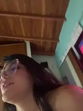 Webcam Model (alilith)  is live.Free join now!