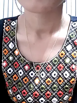 Webcam Model (siya_rani67)  is live.Free join now!