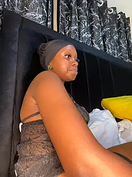 Webcam Model (Sexy_barb2)  is live.Free join now!