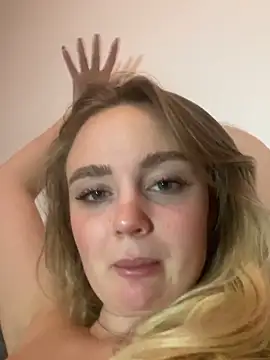 Webcam Model (CherryEmmy)  is live.Free join now!