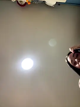 Webcam Model (Kimmymadison-)  is live.Free join now!