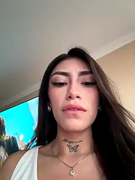 Webcam Model (Eva-bonny)  is live.Free join now!