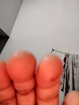 Webcam Model (ms-naina)  is live.Free join now!