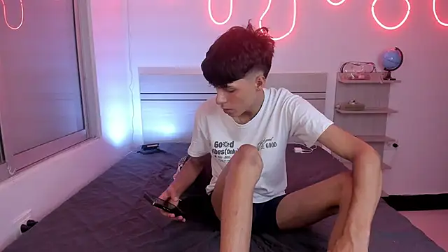 luccas_ferreira (M twink) - jerk off