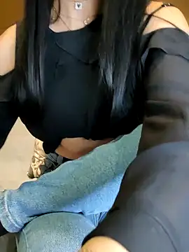 Webcam Model (Melody87)  is live.Free join now!