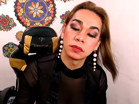 xxmistresswildkimxx (Ask my age) - STROKING AND CUMMING