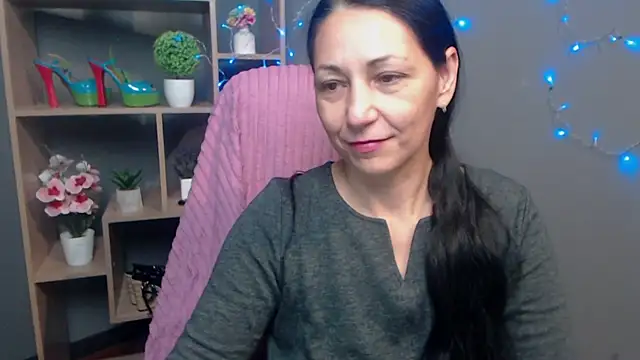 lilugrants - LiluGrants's free webcam