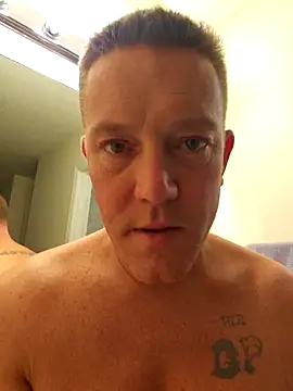 bigtater1999 (Ask my age) - Cum for you baby