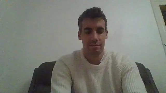 julioishere4you (Ask my age) - #brunettes #cam2cam #daddies #ejaculation #flashing #french #handjob #hd #jerk-off-instruction #middle-priced-privates #skinny #small-audience #straight #white