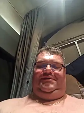 tataurs (Ask my age) - Arat pula si bucile  si ma frec