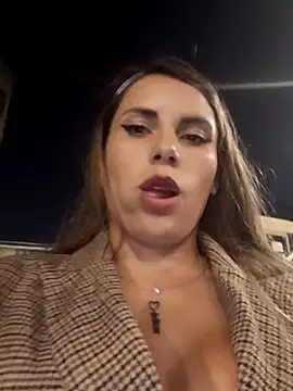 cata_city1106 (F young) - Take off my skirt, daddy.