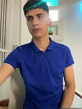 adrianrinaldi (M twink) - show your big dick