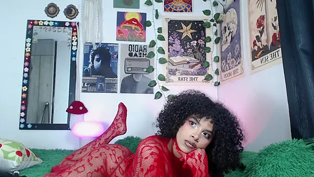 Raven_luv webcam stripchat model stream image