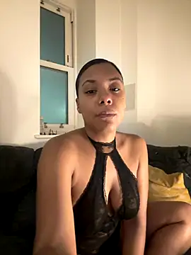 Webcam Model (Melia_Rayne)  is live.Free join now!